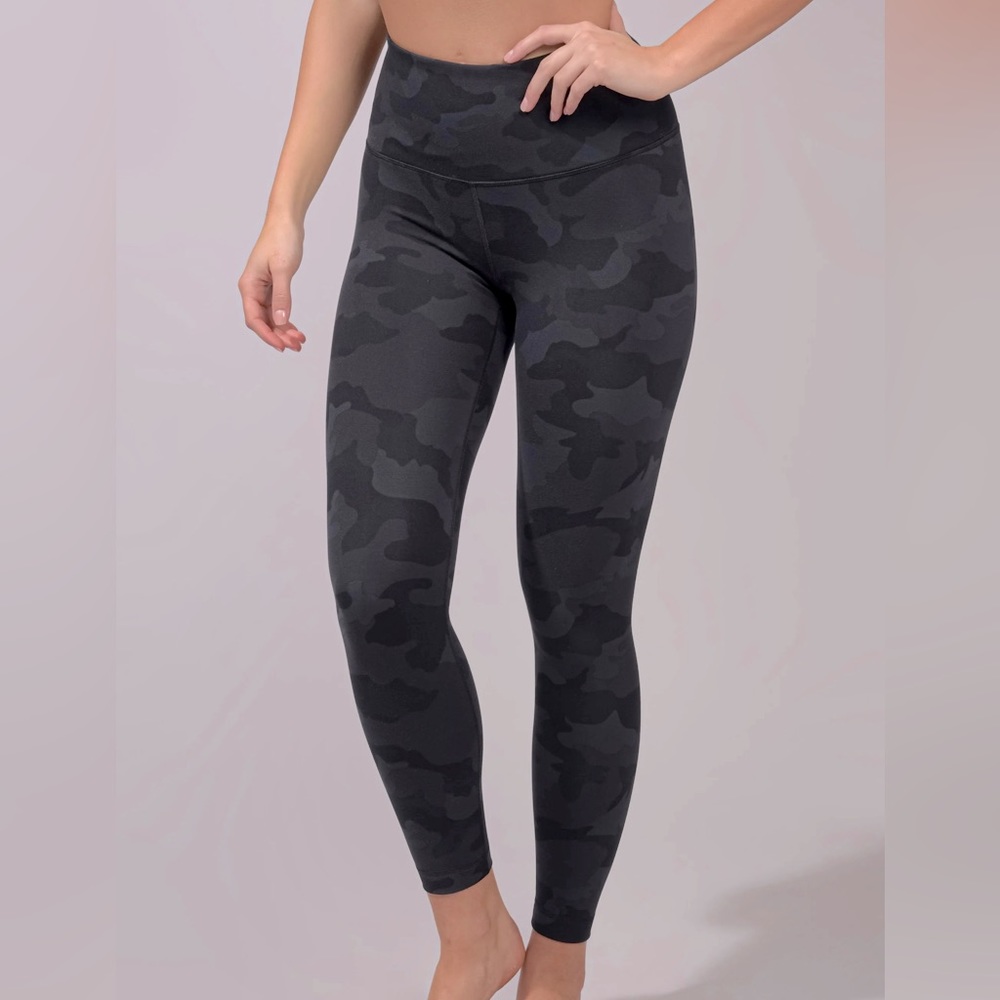 Camo leggings